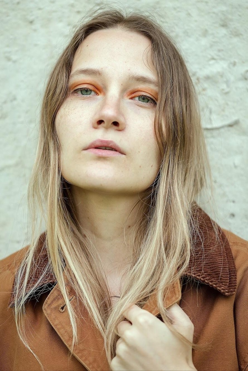 Female model photo shoot of Alexandra Carausu
