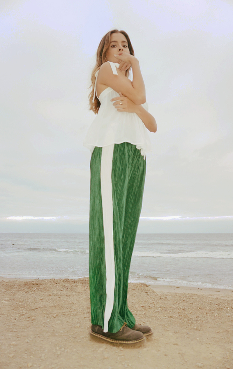 Female model photo shoot of rubyangela