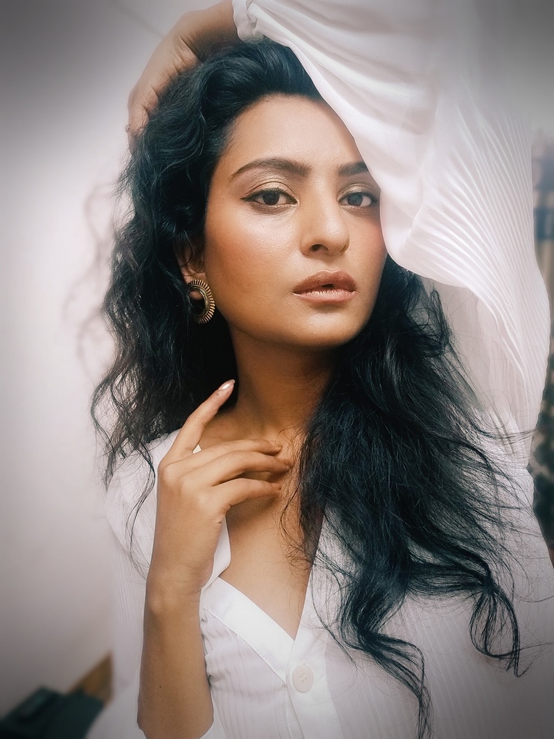 Female model photo shoot of Dolly Arya  in Mumbai