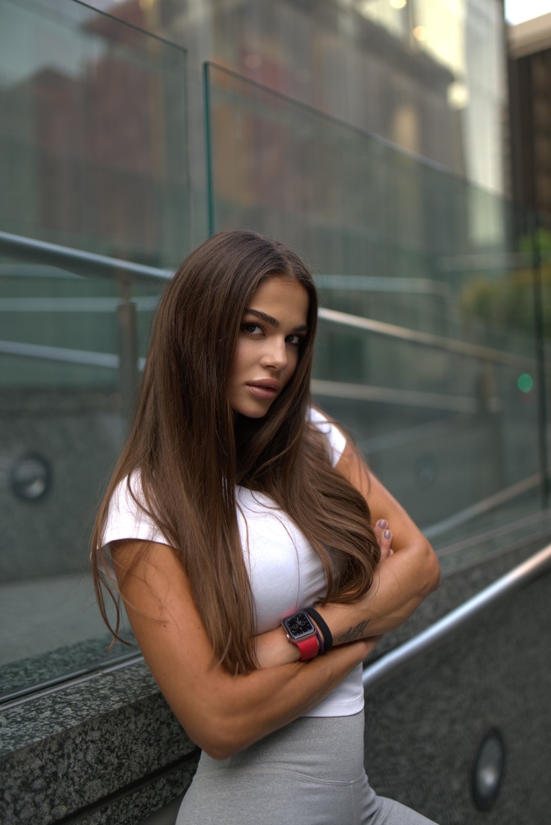 Female model photo shoot of Viki Kosova