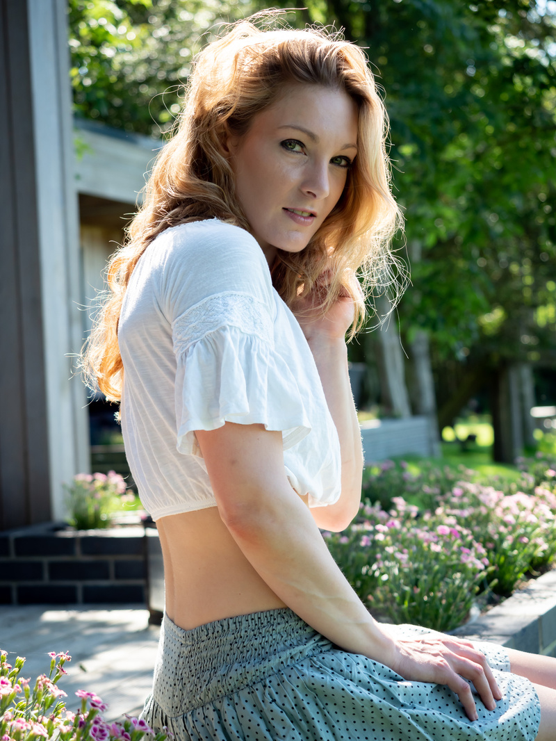 Female model photo shoot of Heather Rose Modelling