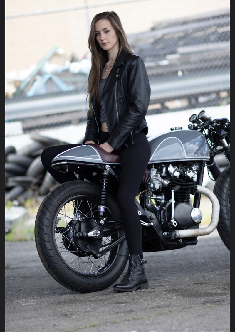 Female model photo shoot of Harleyyylynn