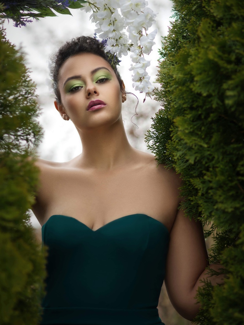 Female model photo shoot of Jaynalidan