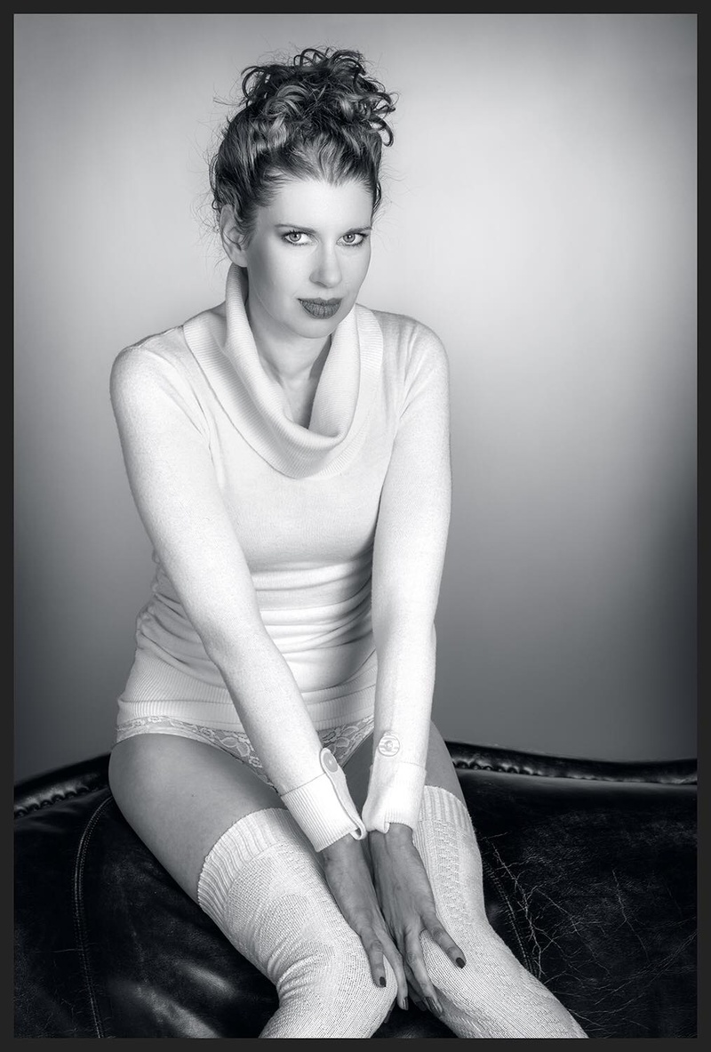 Female model photo shoot of JillyJames by Positive Image studios