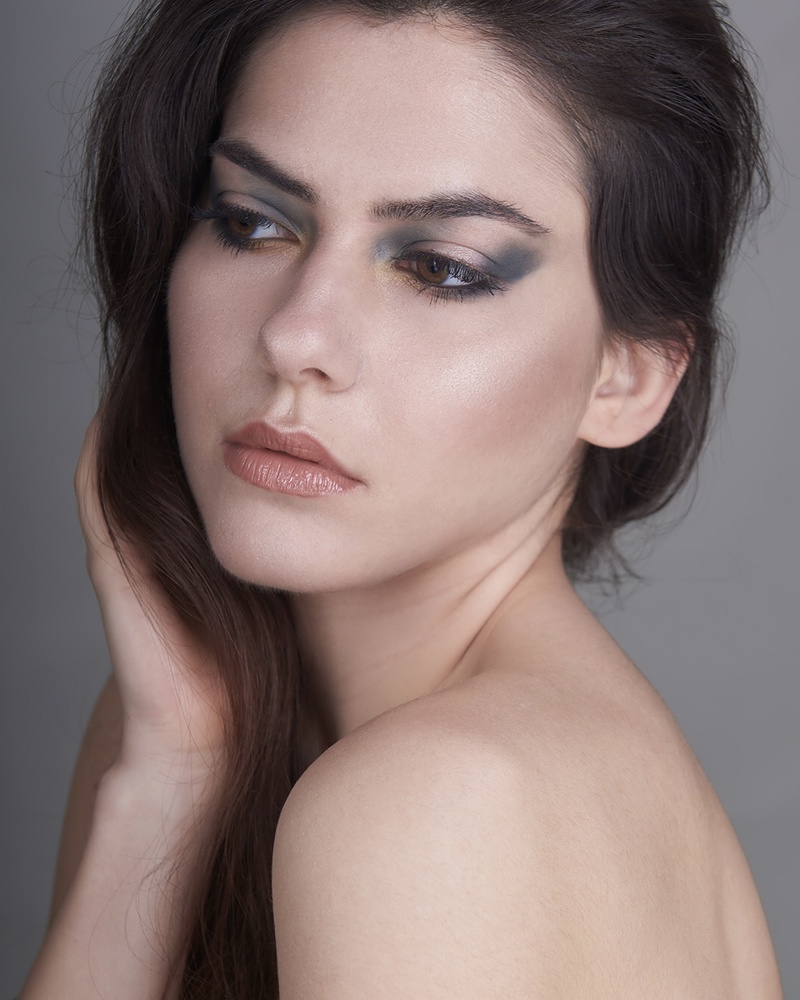 Female model photo shoot of LauraGigli_