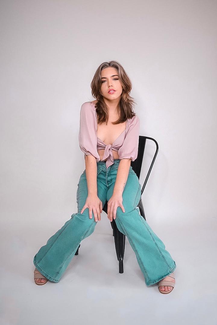 Female model photo shoot of Kendall Scarone