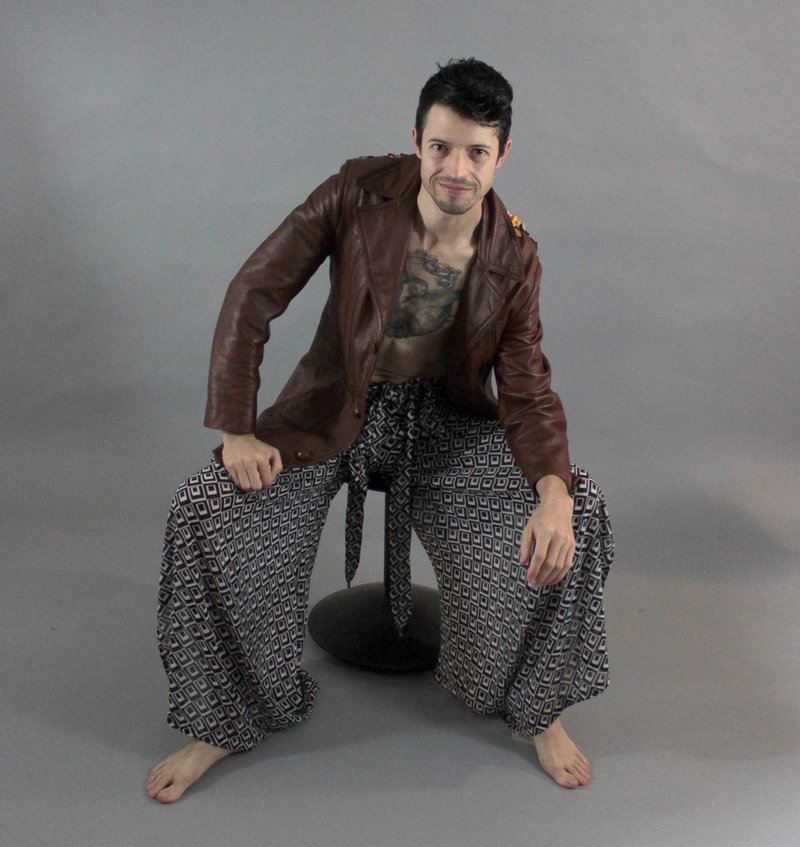 Male model photo shoot of BenjaminCollyn