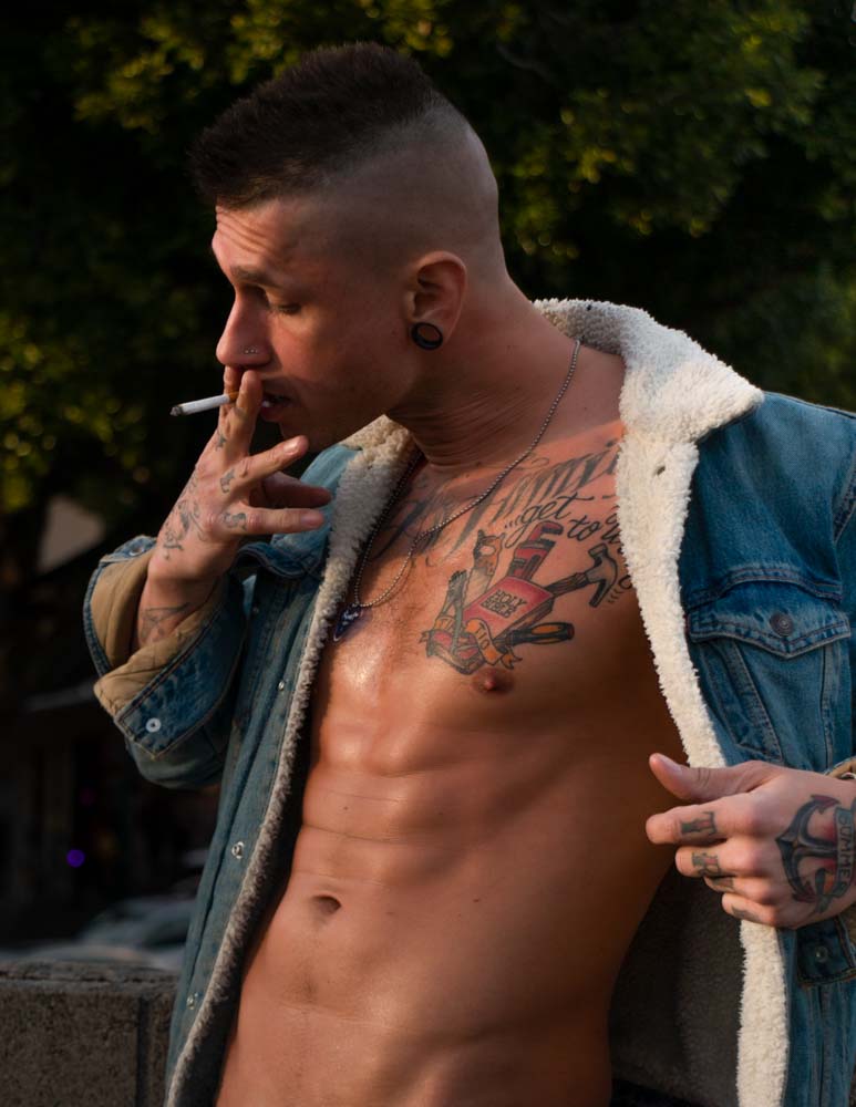 Male model photo shoot of Leon Torres