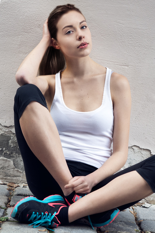Female model photo shoot of vanessa n