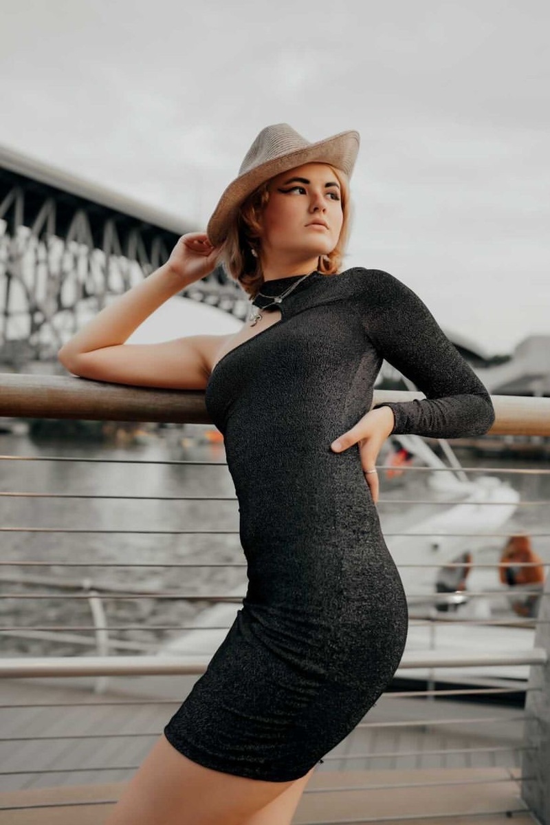 Female model photo shoot of Juniper Vixen in Cleveland, Ohio