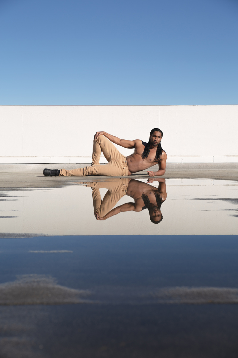 Male model photo shoot of Navaris Darson in Los Angeles
