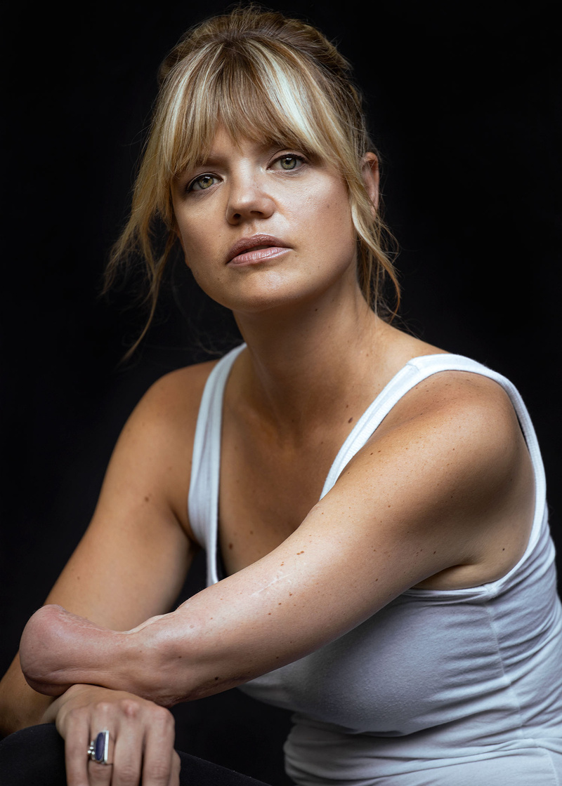 Female model photo shoot of Sissela Johansson