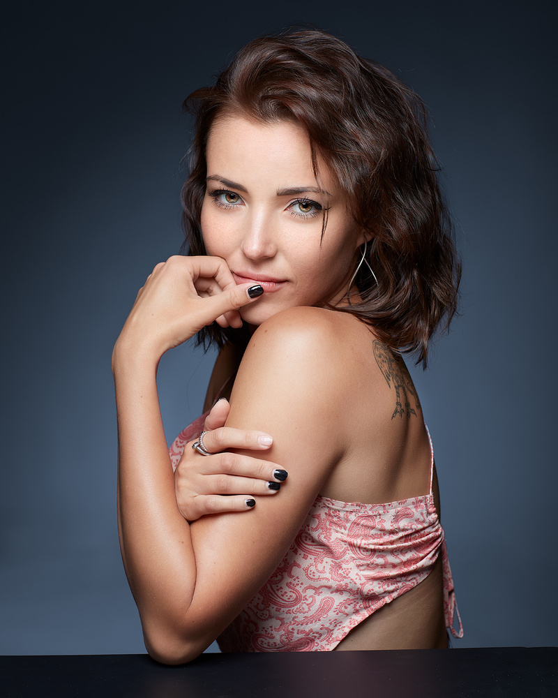 Female model photo shoot of RayaTuktarova