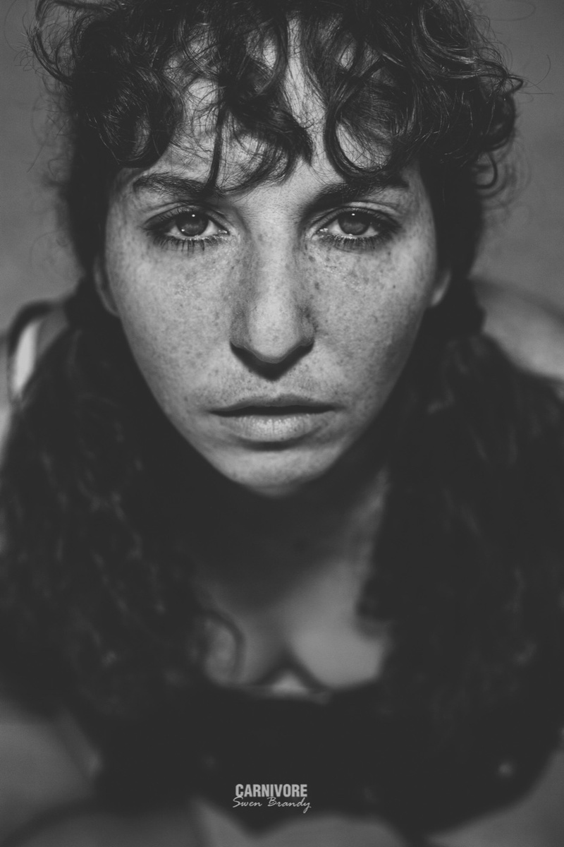 Female model photo shoot of saararei