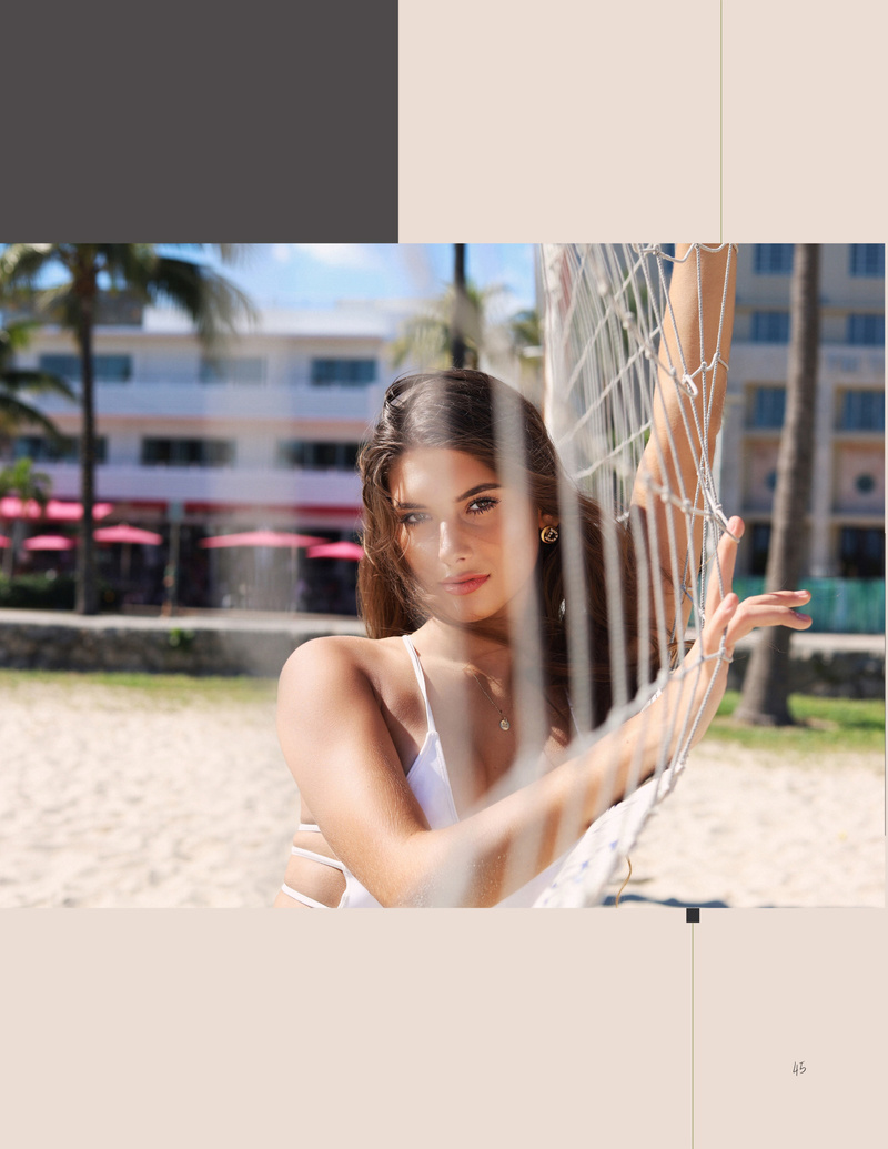 Female model photo shoot of Olyausa in Miami Beach