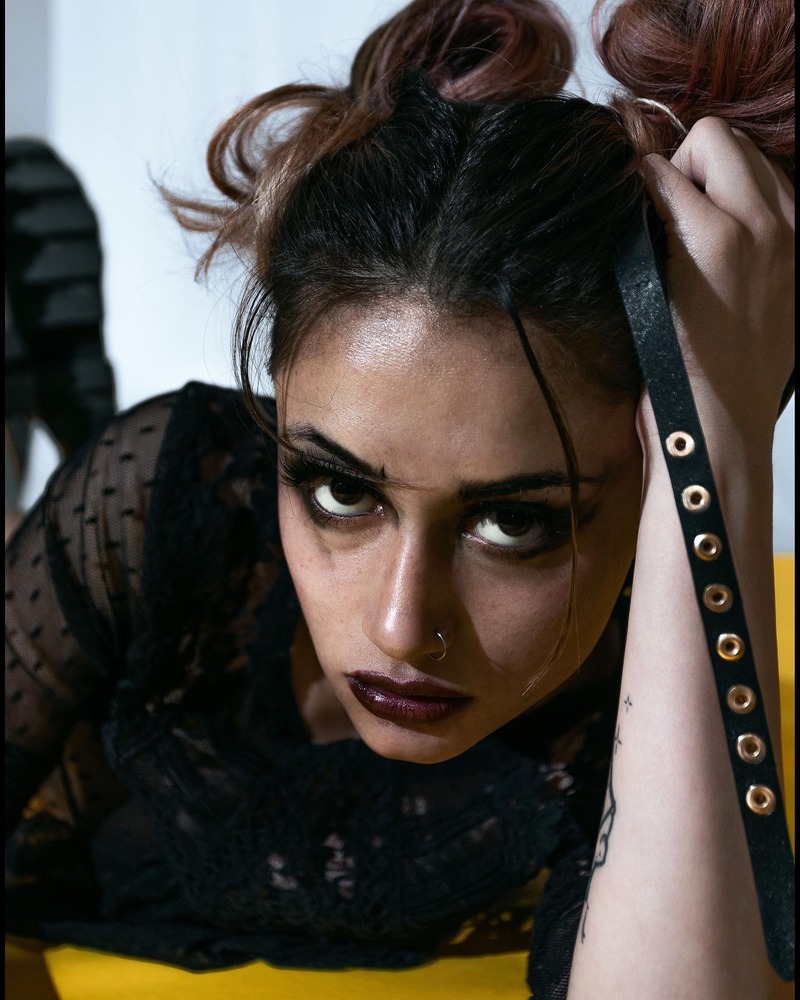 Female model photo shoot of IziAragon17