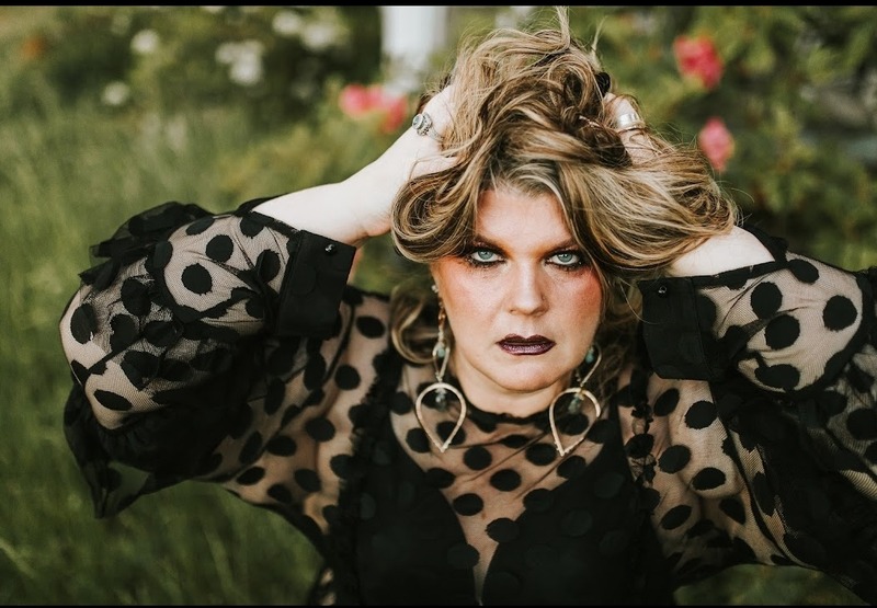 Female model photo shoot of Hauntinglybeautifuljoy in Oregon