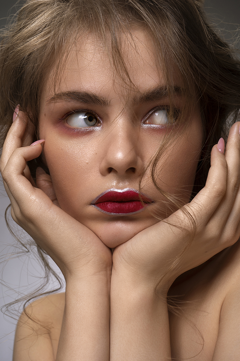 Female model photo shoot of Juliia_Reznichenko