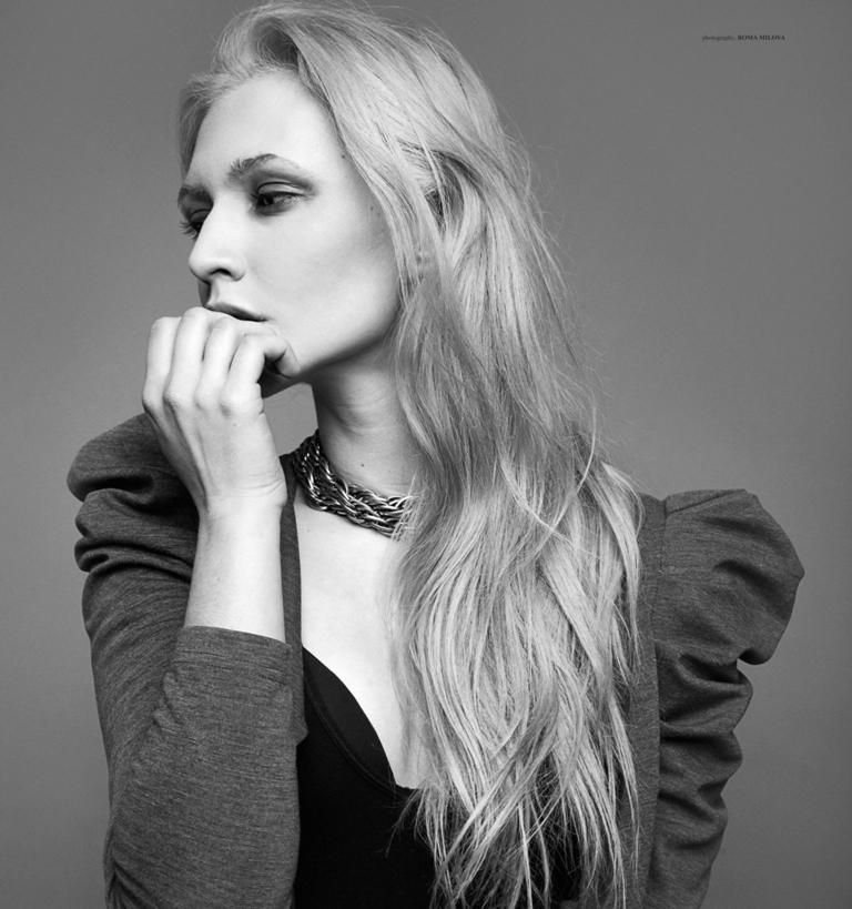 Female model photo shoot of Kate Bode