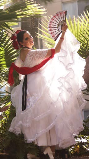 Female model photo shoot of Amanda Flores in Hotel Lucerna, Tijuana BC Mex, April 2022