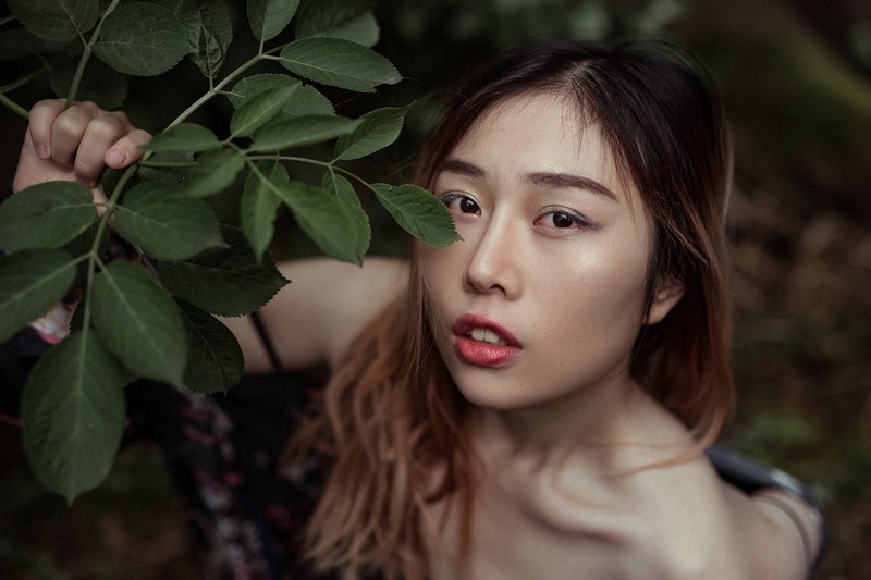 Female model photo shoot of Yo-hoi k