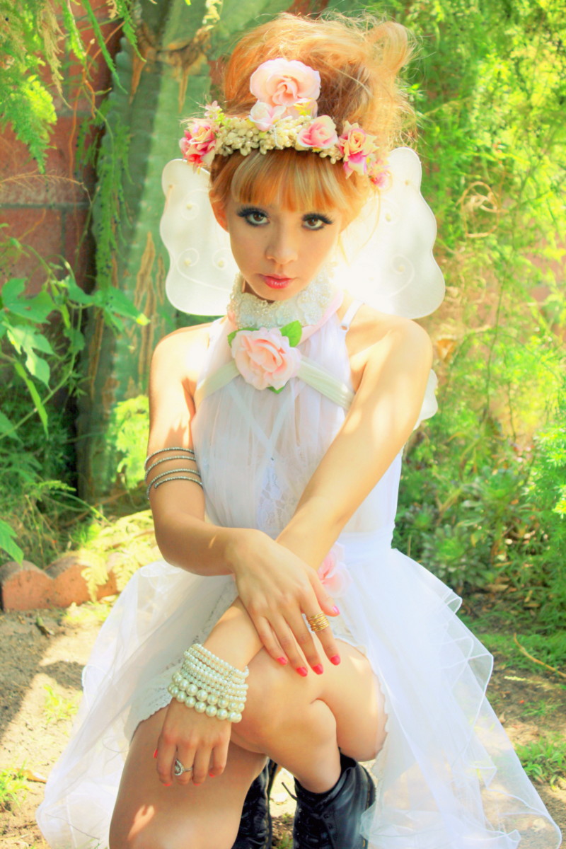 Female model photo shoot of CarolinBlush_ by Julietsdream in *Garden Dreams*