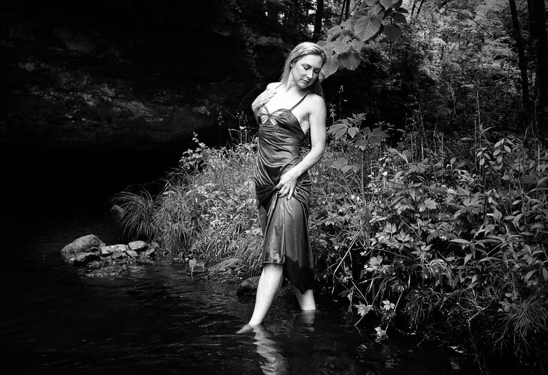 Female model photo shoot of Molly Beth by Virgil Seger