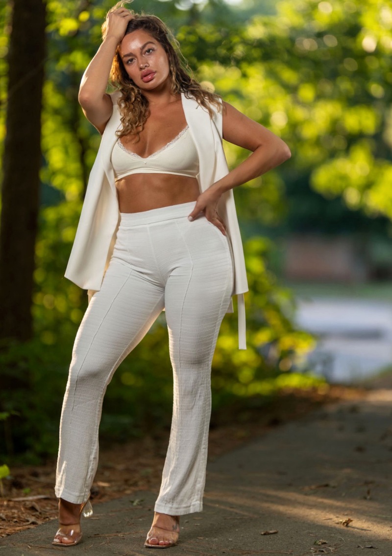 Female model photo shoot of Diilarapamela in Atlanta