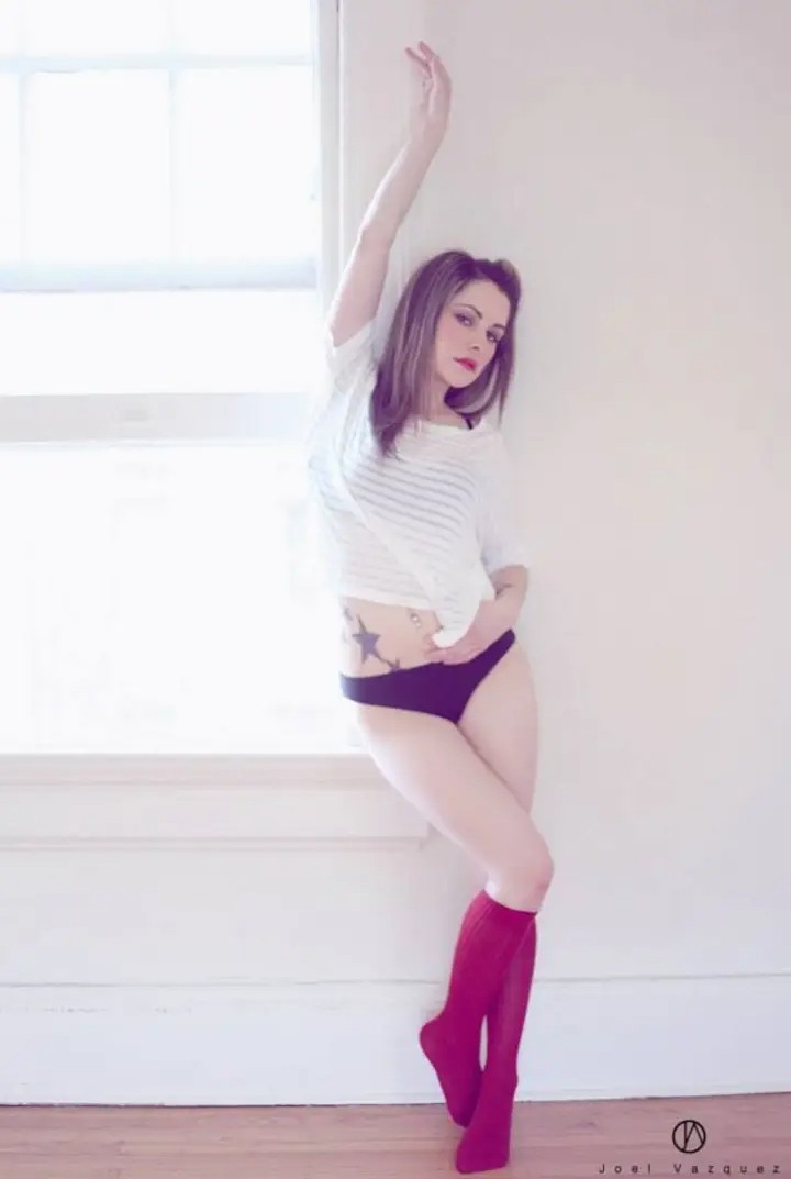 Female model photo shoot of Baileymodel11