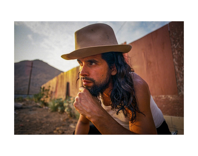 Male model photo shoot of Mario Ricardo Foto