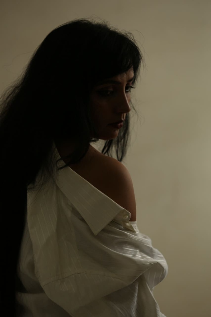 Female model photo shoot of sia_lambert by Sparx