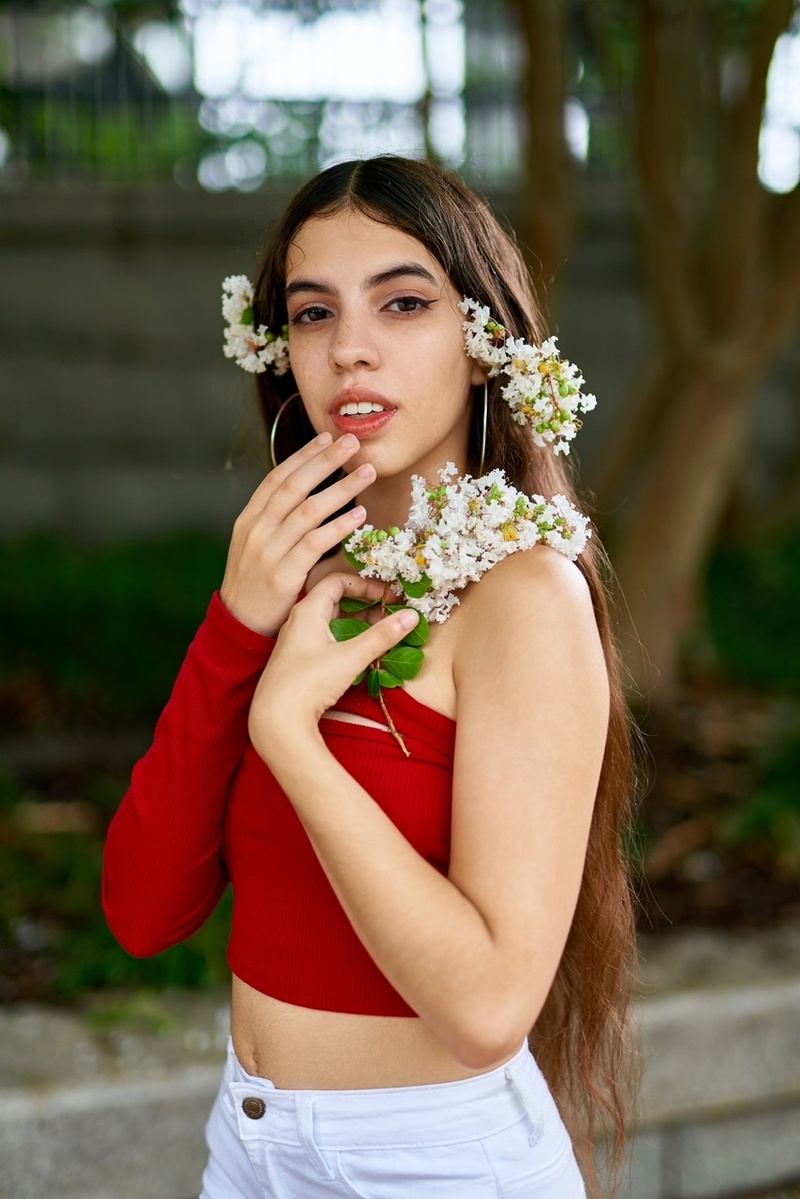 Female model photo shoot of Luminousxo by Soulfulinsight photo