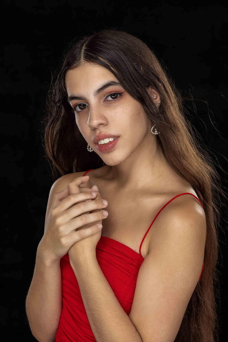 Female model photo shoot of Luminousxo by chrisclicksvb in Virginia Beach