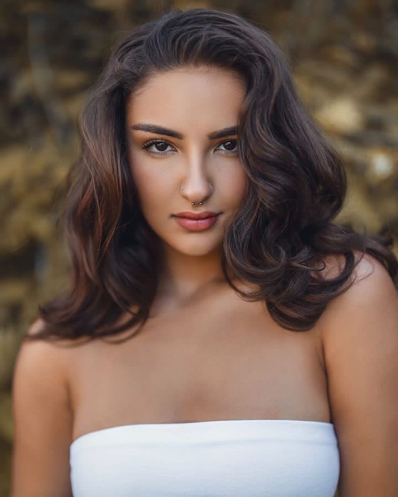 Female model photo shoot of riah1111 in Irvine