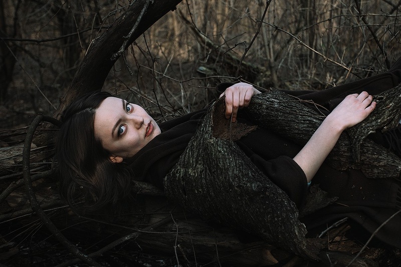 Female model photo shoot of Nadiia Woods