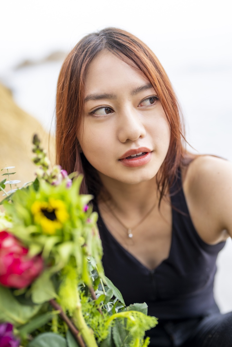 Female model photo shoot of Vanessa Ng