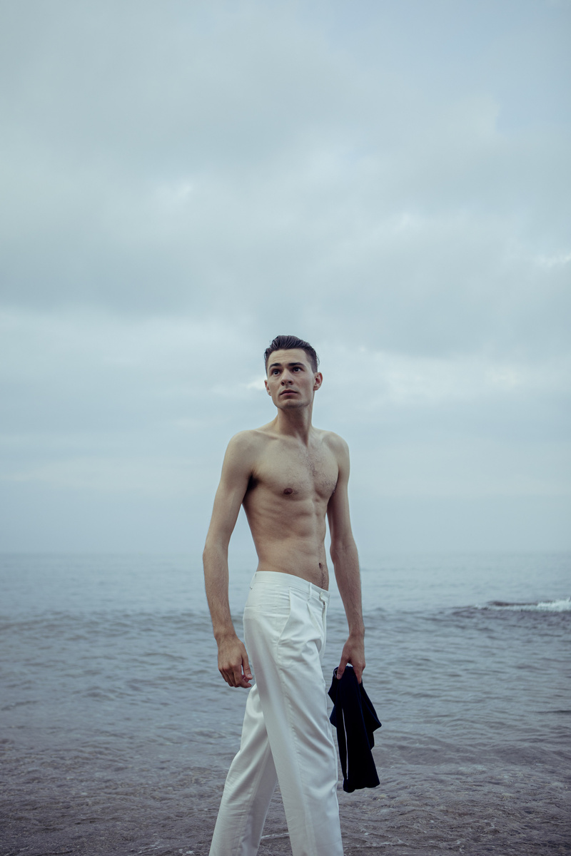Male model photo shoot of Jean Calomfirescu