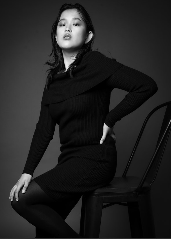 Female model photo shoot of Liuliu Zheng