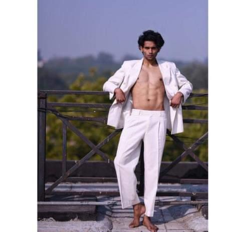Male model photo shoot of Tarungarg in Mumbai