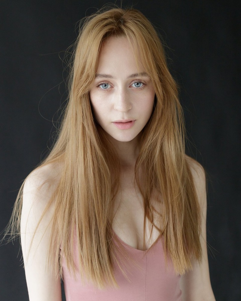 Female model photo shoot of Holymaria
