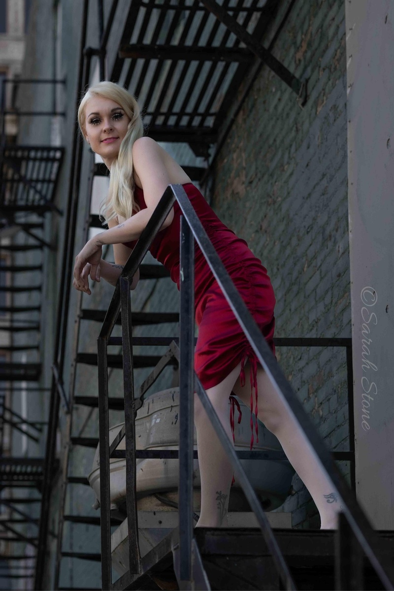 Female model photo shoot of Sarah Stone by Photoguy204 in Winnipeg