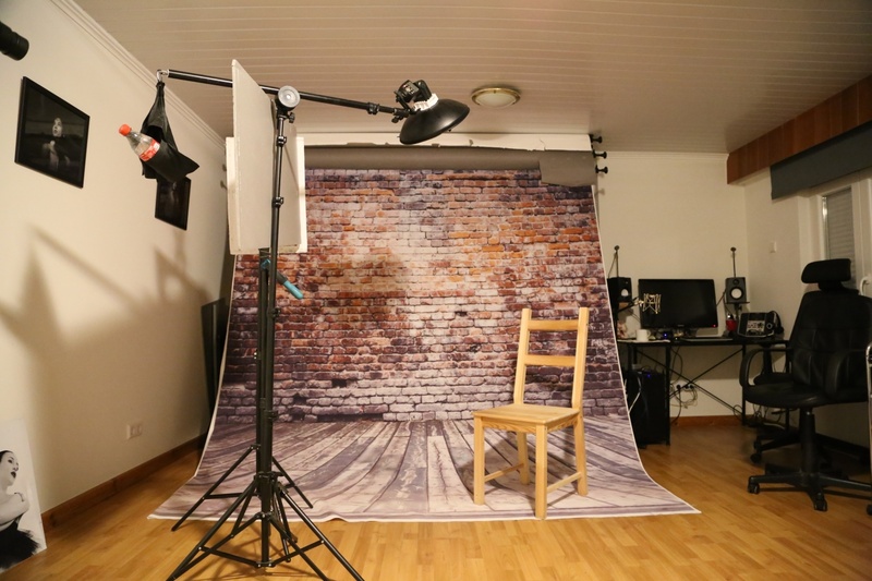 Male model photo shoot of Richard Jay in Luxembourg Studio