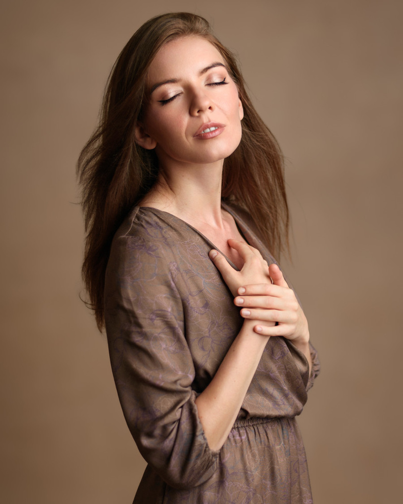 Female model photo shoot of alexsgun