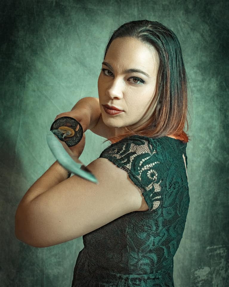 Female model photo shoot of Harley Quinzel