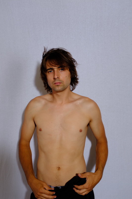 Male model photo shoot of Jadenchvz