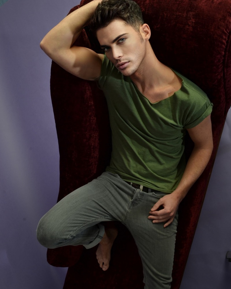 Male model photo shoot of UlyesesPhotography
