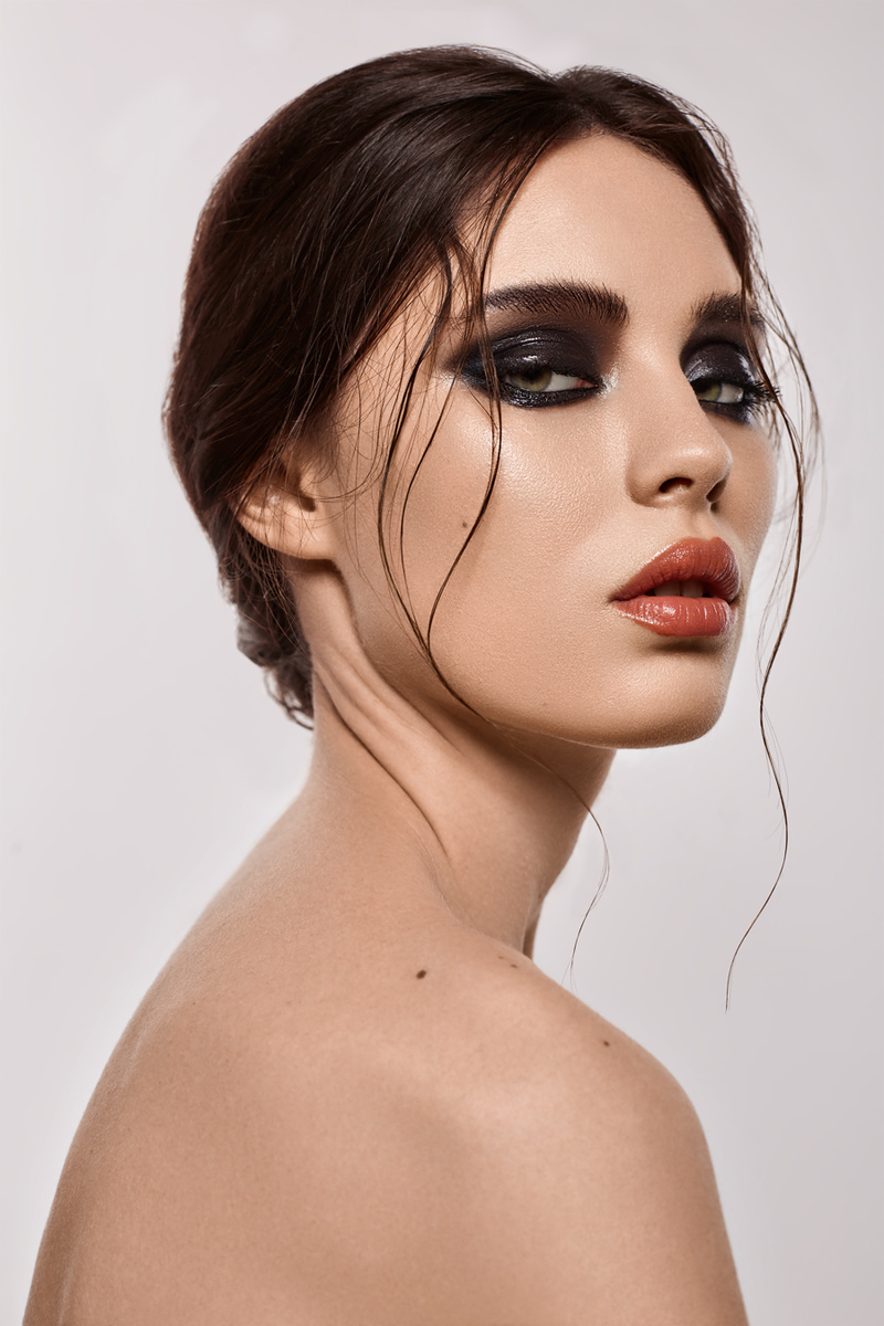 Female model photo shoot of Ekaterina Taptoretouch