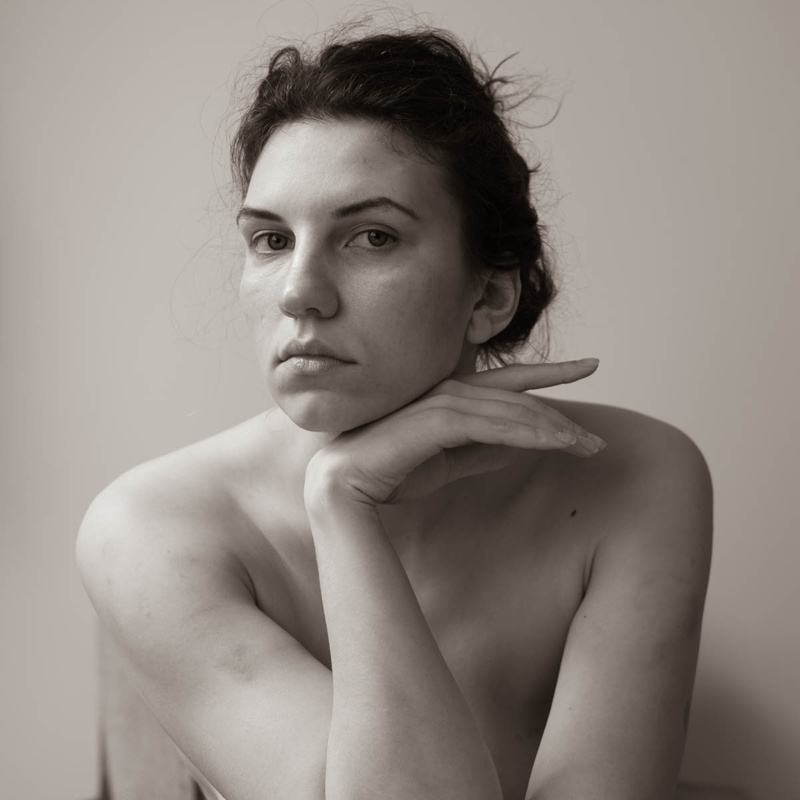 Female model photo shoot of veroniquue