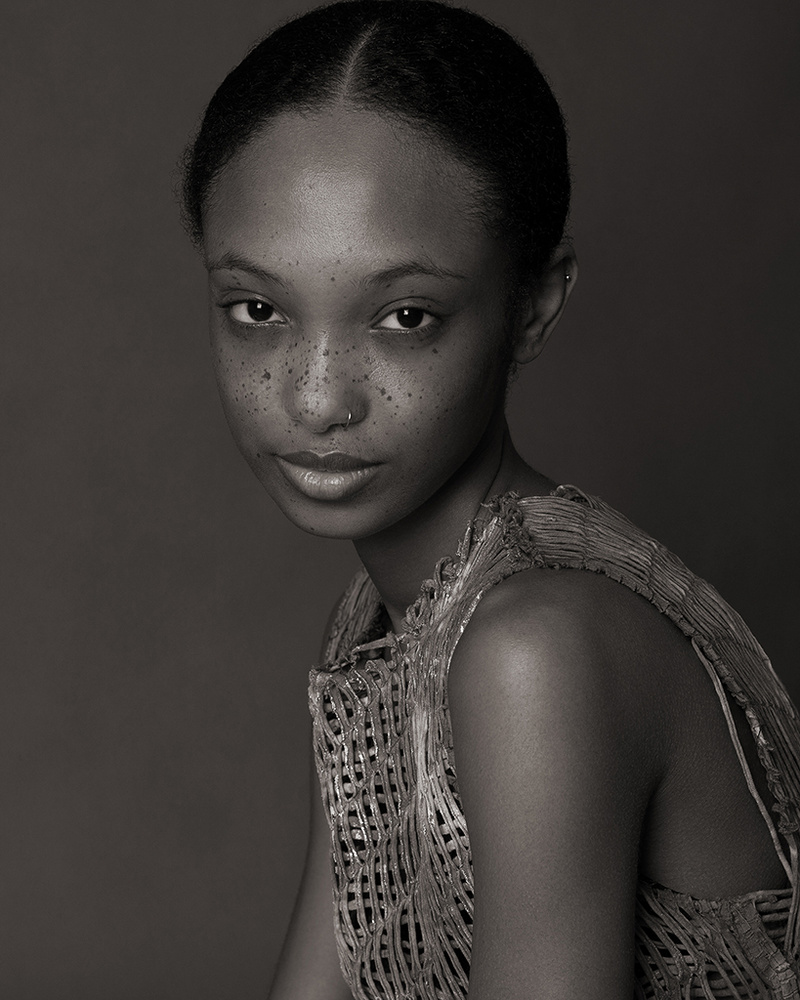 Female model photo shoot of Zoya RetouchingServices