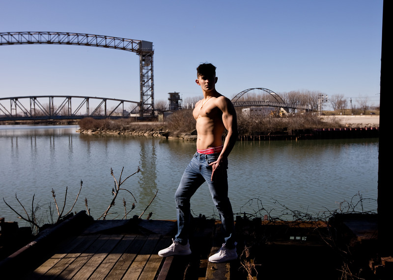 Male model photo shoot of Sypa_fitness